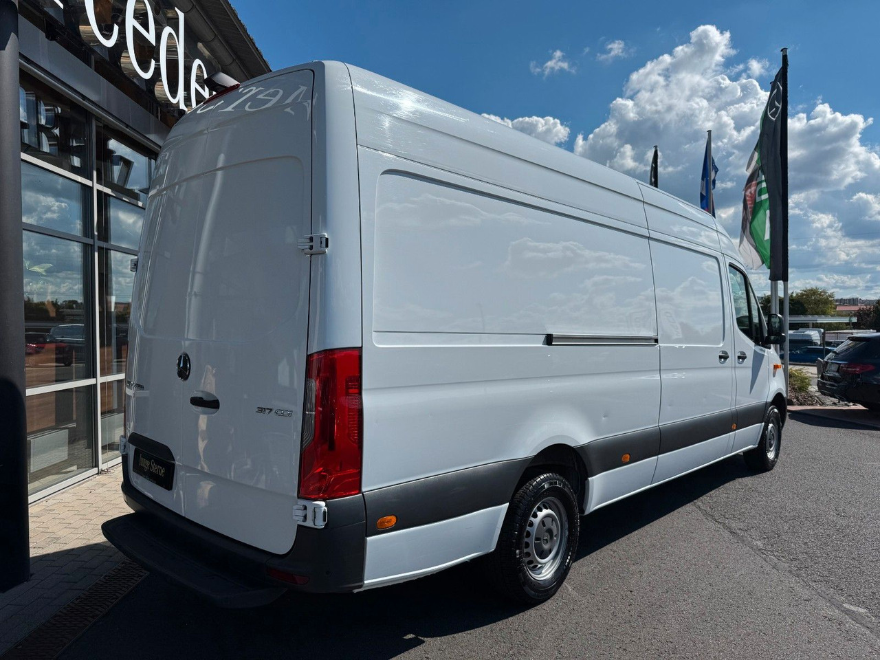 Mercedes-Benz Sprinter 317 CDI 4325 Klima 360 SHZ Schwing - Panel van: picture 2 Mercedes-Benz Sprinter 317 CDI 4325 Klima 360 SHZ Schwing - Panel van: picture 2