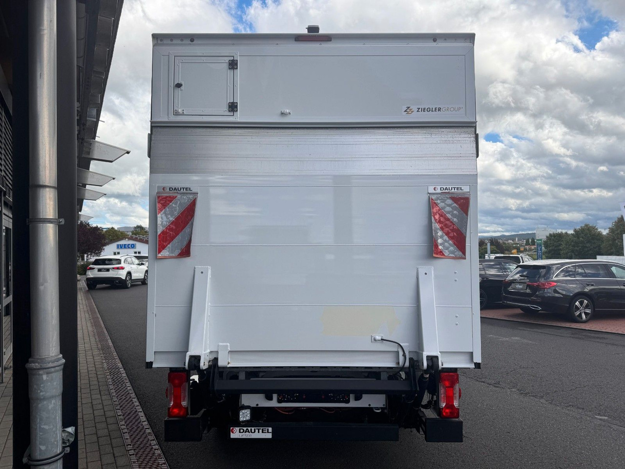 Mercedes-Benz Sprinter 317 CDI 4325 Koffer LBW Klima Kamera - Box van: picture 5 Mercedes-Benz Sprinter 317 CDI 4325 Koffer LBW Klima Kamera - Box van: picture 5