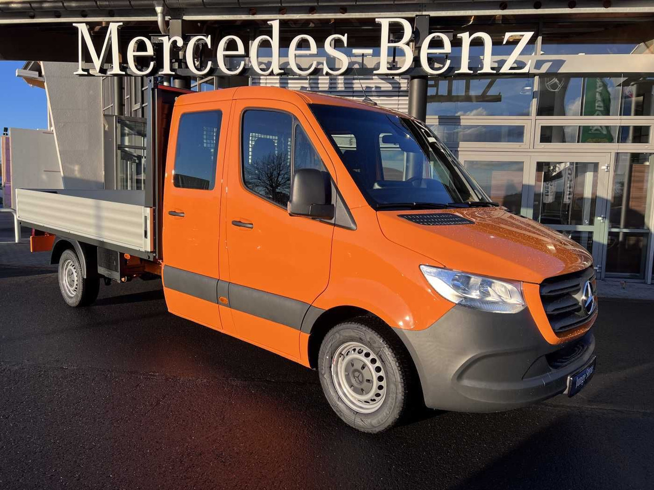 Mercedes-Benz Sprinter 317 CDI DoKa 4325 Klima MBUX Stdheiz - Flatbed van, Combi van: picture 1 Mercedes-Benz Sprinter 317 CDI DoKa 4325 Klima MBUX Stdheiz - Flatbed van, Combi van: picture 1