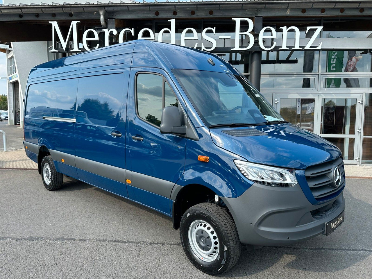 Mercedes-Benz Sprinter 319 CDI 4x4 4325 Klima LED MBUX Kamera - Panel van: picture 1 Mercedes-Benz Sprinter 319 CDI 4x4 4325 Klima LED MBUX Kamera - Panel van: picture 1