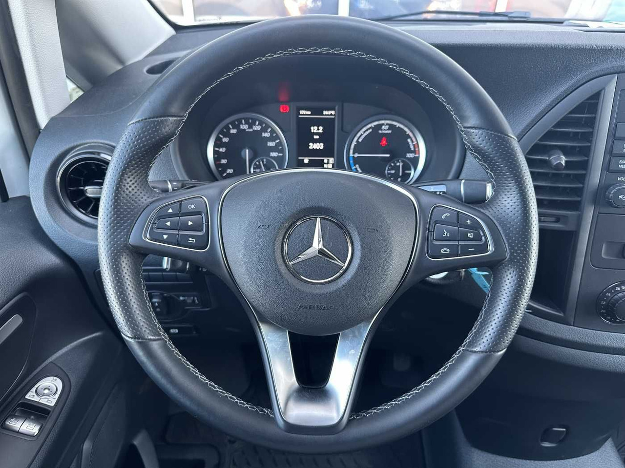 Small van, Electric van Mercedes-Benz eVito 112 Klima Kamera Navi SHZ Tempomat: picture 11