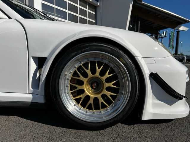 Car Porsche 997 GT2 RSR Rennwagen: picture 9