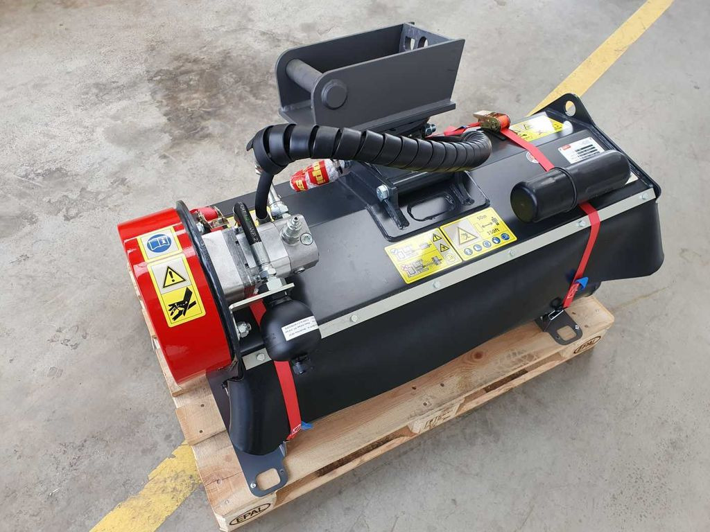 Seppi M. H3 085 / Schlegelmulcher 2-5to lagernd! Seppi M. H3 085 / Schlegelmulcher 2-5to lagernd! - Forestry mulcher: picture 4 Seppi M. H3 085 / Schlegelmulcher 2-5to lagernd! Seppi M. H3 085 / Schlegelmulcher 2-5to lagernd! - Forestry mulcher: picture 4