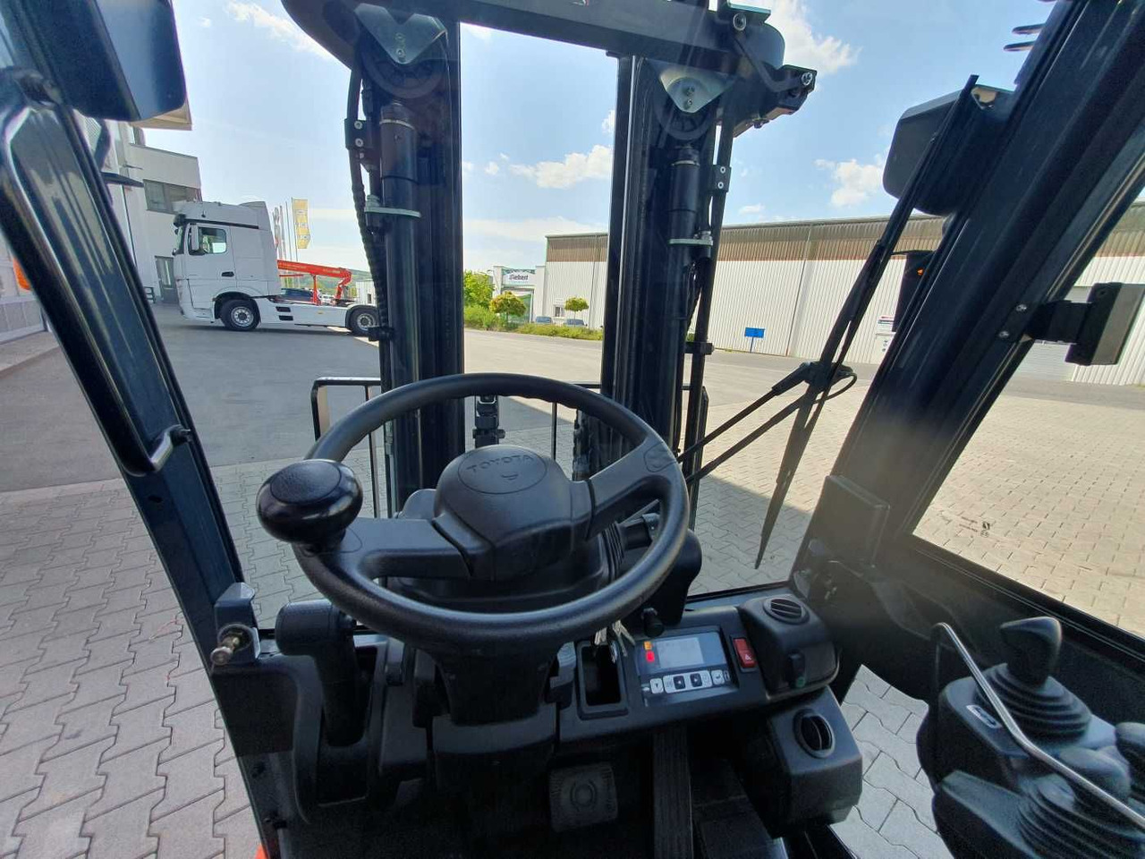 Electric forklift Toyota 8FBET15 / Triplex: 4.30m / nur 3.412h! / 2022: picture 12