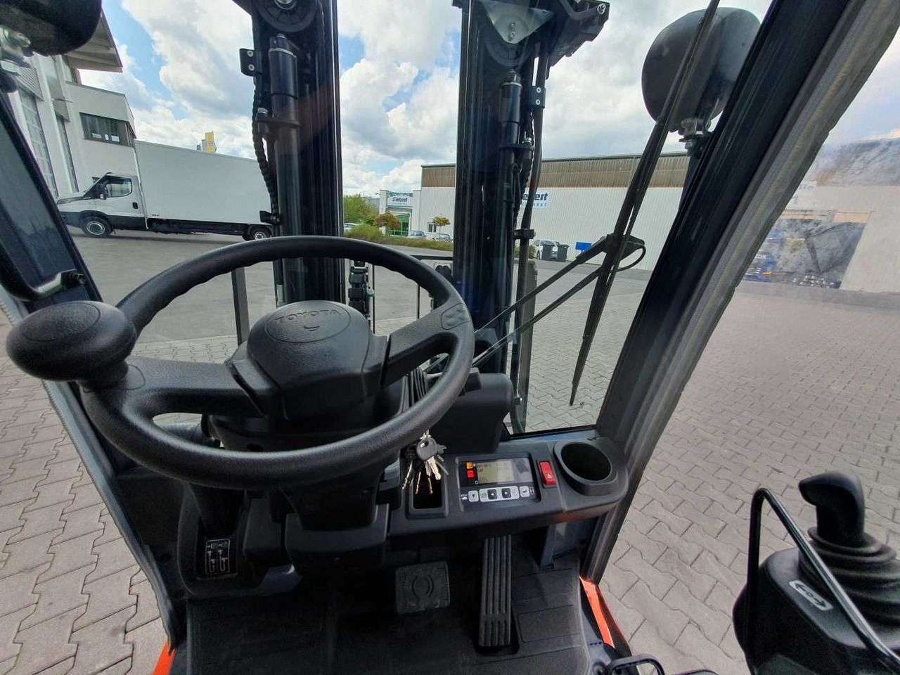 Electric forklift Toyota 8FBET15 / Triplex: 4.30m / nur 393h! / SS: picture 11