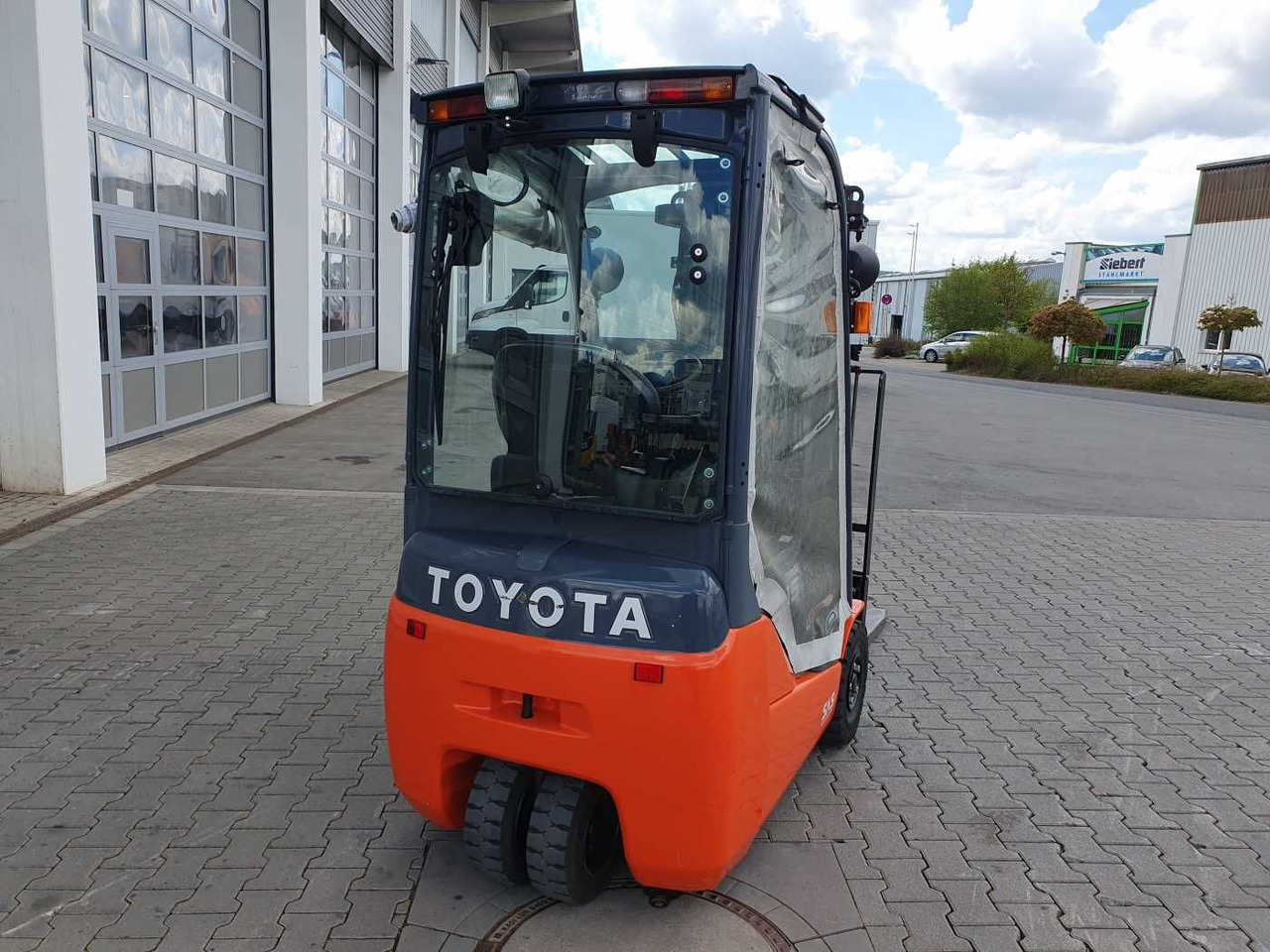 Toyota 8FBET15 / Triplex: 4.30m / nur 393h! / SS - Electric forklift: picture 4 Toyota 8FBET15 / Triplex: 4.30m / nur 393h! / SS - Electric forklift: picture 4