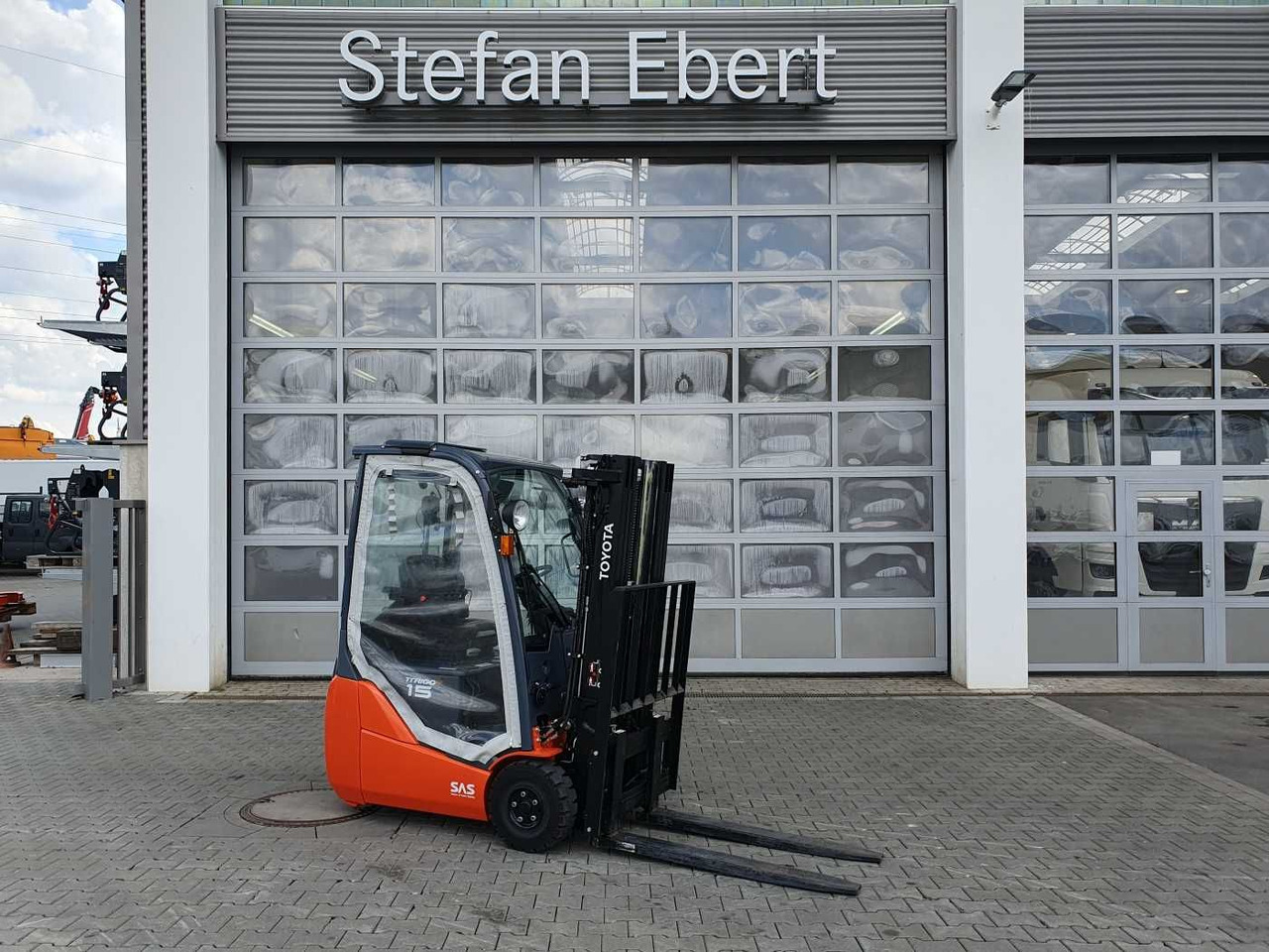 Toyota 8FBET15 / Triplex: 4.30m / nur 393h! / SS - Electric forklift: picture 1 Toyota 8FBET15 / Triplex: 4.30m / nur 393h! / SS - Electric forklift: picture 1