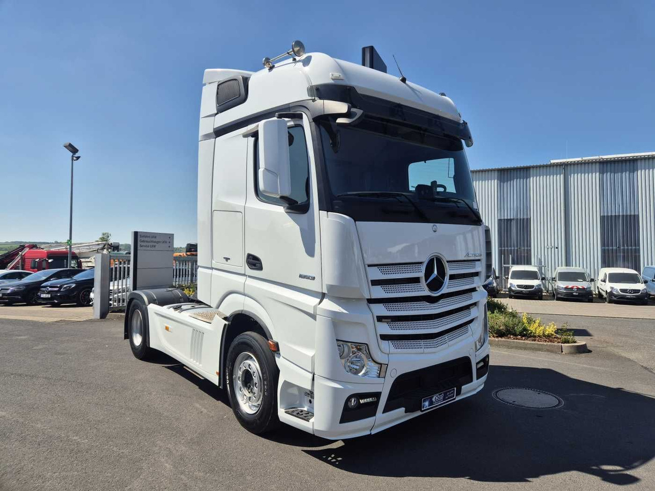 Mercedes-Benz Actros 1853 LS BigSpace Retarder Standklima HPEB - Tractor unit: picture 3 Mercedes-Benz Actros 1853 LS BigSpace Retarder Standklima HPEB - Tractor unit: picture 3