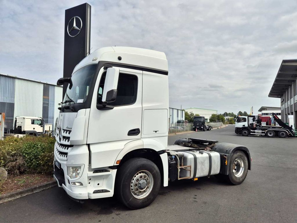 Mercedes-Benz Arocs 1845 LS 4x4 HAD Retarder Hydraulik Navi Mercedes-Benz Arocs 1845 LS 4x4 HAD Retarder Hydraulik Navi - Tractor unit: picture 2 Mercedes-Benz Arocs 1845 LS 4x4 HAD Retarder Hydraulik Navi Mercedes-Benz Arocs 1845 LS 4x4 HAD Retarder Hydraulik Navi - Tractor unit: picture 2