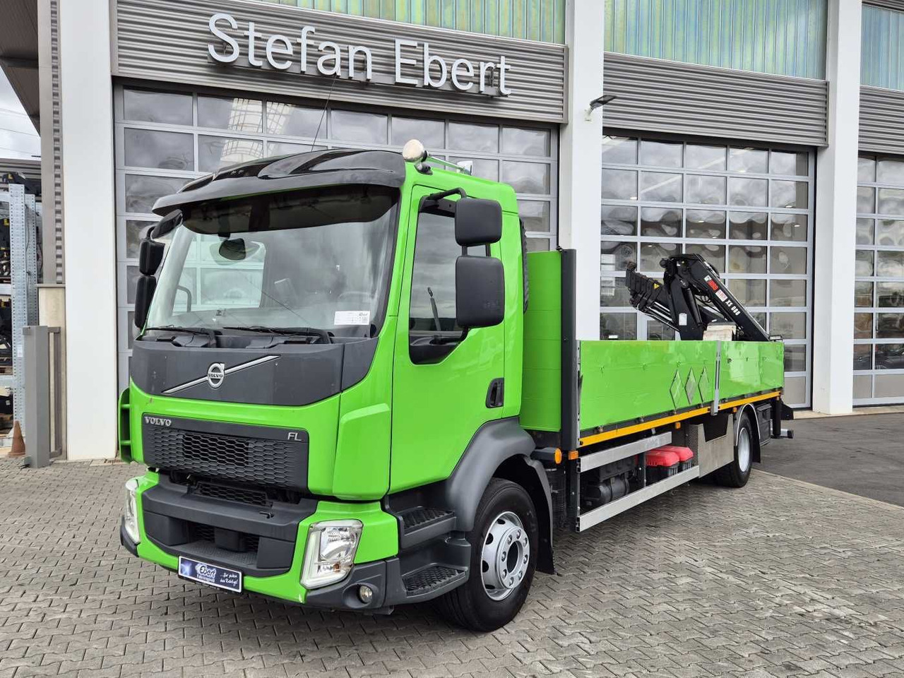 Volvo FL 42 R Kran Hiab XS 088 Funk bis 14 m! Kamera - Crane truck: picture 2 Volvo FL 42 R Kran Hiab XS 088 Funk bis 14 m! Kamera - Crane truck: picture 2