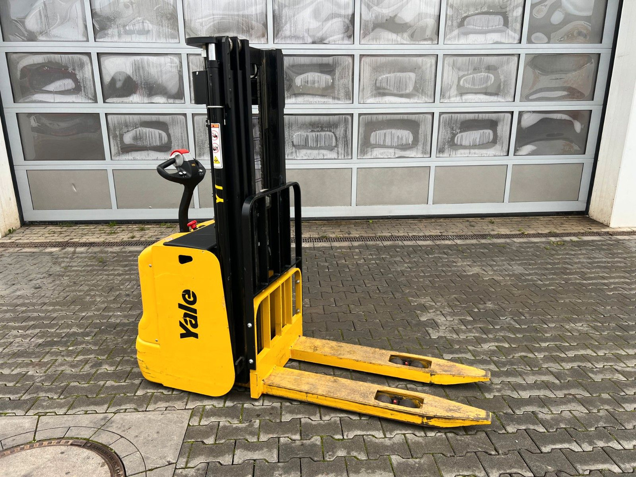 Yale MS 12 AC / Triplex: 4m! / nur 229h! / 2014 - Stacker: picture 2 Yale MS 12 AC / Triplex: 4m! / nur 229h! / 2014 - Stacker: picture 2
