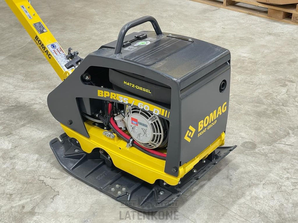 Vibratory plate Bomag BPR35/60DE tärylätkä renkailla: picture 19