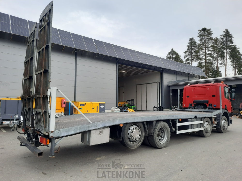 Autotransporter truck Scania P380 8x2 koneenkuljetusauto: picture 8