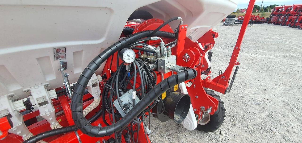 Precision sowing machine Ozdoken pneumatic precision seeder model VPKT-DG6 - on stock: picture 6
