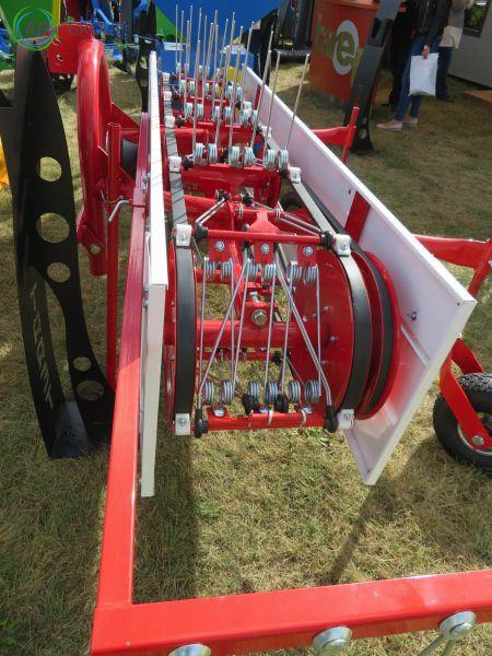 Taret belt rake Z296 - Tedder/ Rake: picture 5 Taret belt rake Z296 - Tedder/ Rake: picture 5