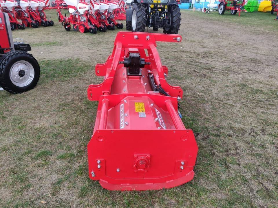 Toscano 2,4m flail mower - demo version - Flail mower/ Mulcher: picture 2 Toscano 2,4m flail mower - demo version - Flail mower/ Mulcher: picture 2