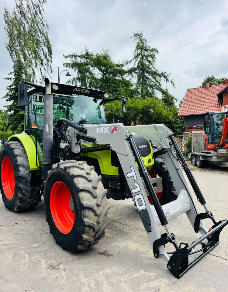 Farm tractor Claas Arion 410: picture 1