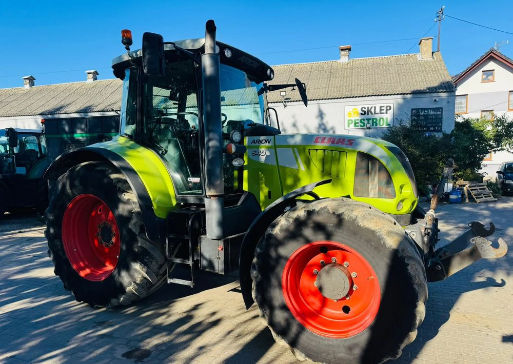 Claas Arion 640 CEBIS - Farm tractor: picture 3 Claas Arion 640 CEBIS - Farm tractor: picture 3