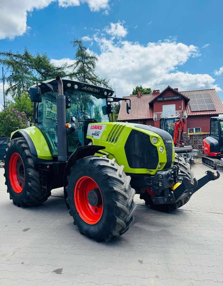 Claas Arion 640 - Farm tractor: picture 4 Claas Arion 640 - Farm tractor: picture 4