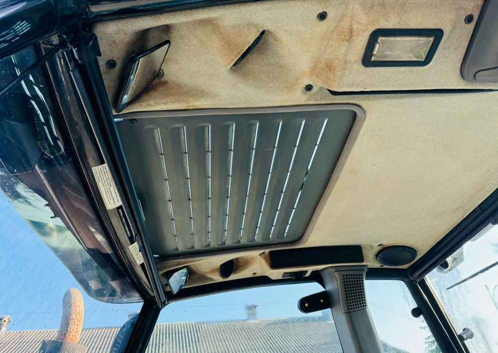 Farm tractor Deutz-Fahr Agrotron 200: picture 13