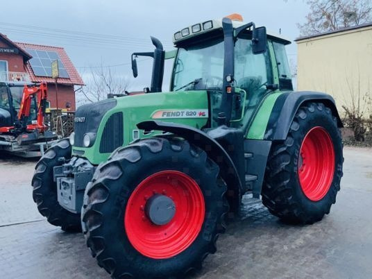 Fendt 820 VARIO TMS - Farm tractor: picture 1 Fendt 820 VARIO TMS - Farm tractor: picture 1