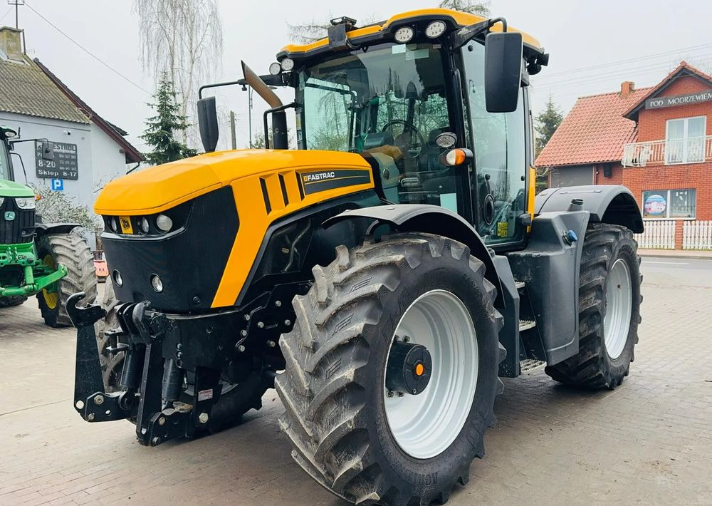 Farm tractor JCB FASTRAC 4220: picture 10