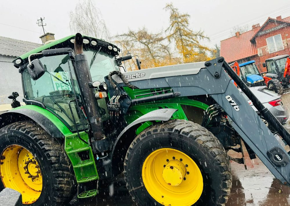 John Deere 6210R - Farm tractor: picture 2 John Deere 6210R - Farm tractor: picture 2