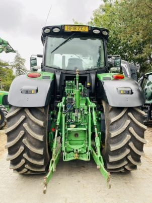 John Deere 6250R - Farm tractor: picture 2 John Deere 6250R - Farm tractor: picture 2