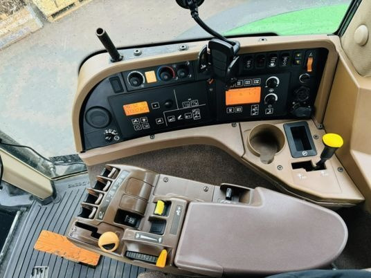 John Deere 7930 - Farm tractor: picture 4 John Deere 7930 - Farm tractor: picture 4