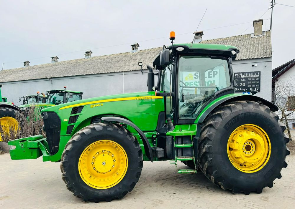 John Deere 8345R - Farm tractor: picture 5 John Deere 8345R - Farm tractor: picture 5