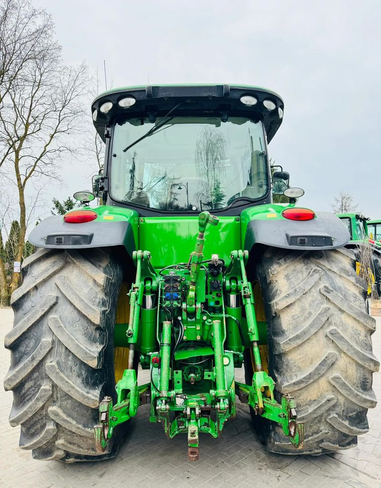 Farm tractor John Deere 8345R: picture 8