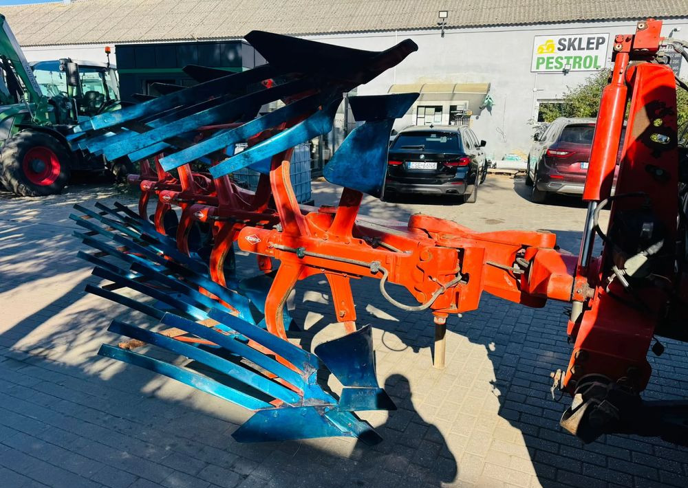 Kuhn Vari Manager 151 - Plow: picture 2 Kuhn Vari Manager 151 - Plow: picture 2