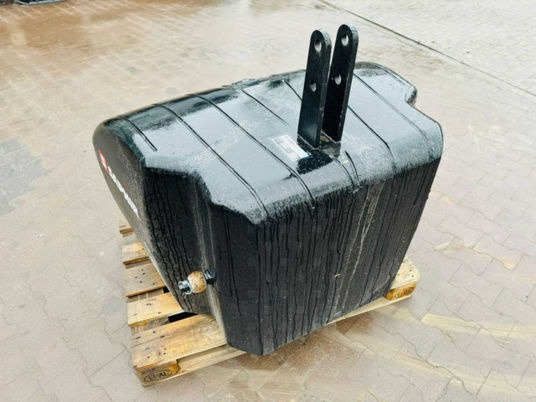 Saphir BALAST do ciągnika SAPHIR 1500 kg, 2022 rok produkcji - Counterweight for Farm tractor: picture 5 Saphir BALAST do ciągnika SAPHIR 1500 kg, 2022 rok produkcji - Counterweight for Farm tractor: picture 5