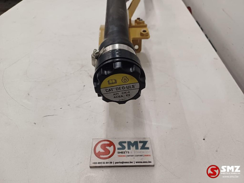 Caterpillar Hose + cap engine oil filler + plates Caterpillar - Engine and parts for Material handling equipment: picture 4 Caterpillar Hose + cap engine oil filler + plates Caterpillar - Engine and parts for Material handling equipment: picture 4