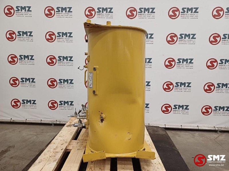 New Hydraulic tank for Material handling equipment Caterpillar Hydraulic oil system Caterpillar: picture 6