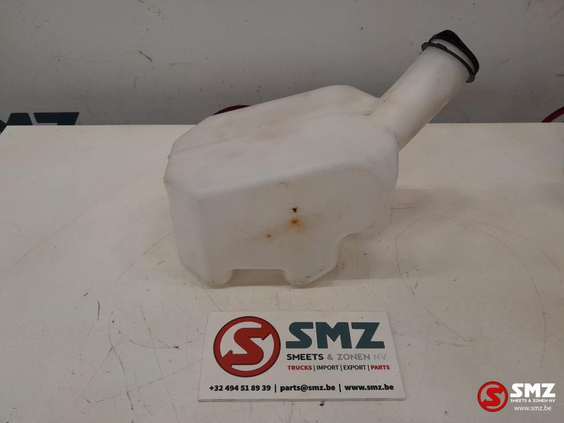 Caterpillar Window washer tank Caterpillar - Wiper for Material handling equipment: picture 2 Caterpillar Window washer tank Caterpillar - Wiper for Material handling equipment: picture 2