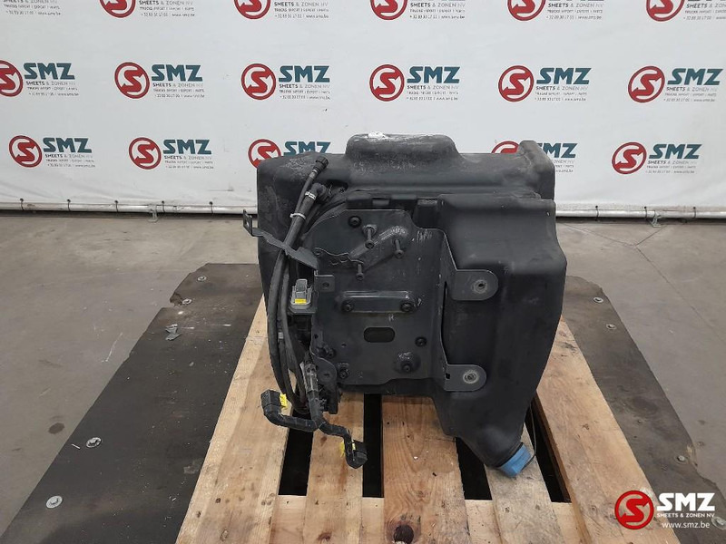 DAF Occ AdBluetank 90L DAF - Fuel processing/ Fuel delivery for Truck: picture 3 DAF Occ AdBluetank 90L DAF - Fuel processing/ Fuel delivery for Truck: picture 3