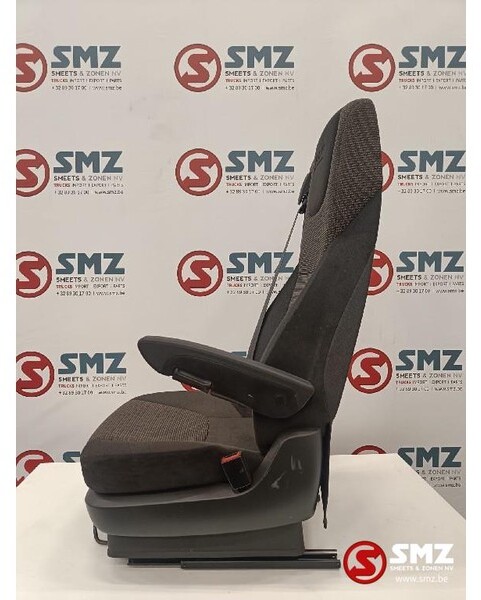 DAF Occ passagierszetel DAF XF 106 - Seat for Truck: picture 2 DAF Occ passagierszetel DAF XF 106 - Seat for Truck: picture 2