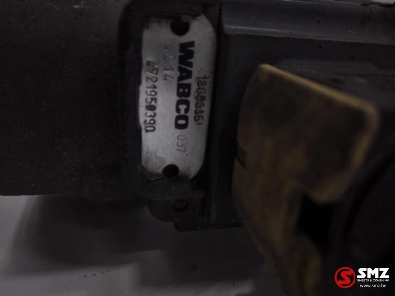 DAF Occ regelventiel luchtvering DAF XF106 1808335 - Air suspension for Truck: picture 3 DAF Occ regelventiel luchtvering DAF XF106 1808335 - Air suspension for Truck: picture 3