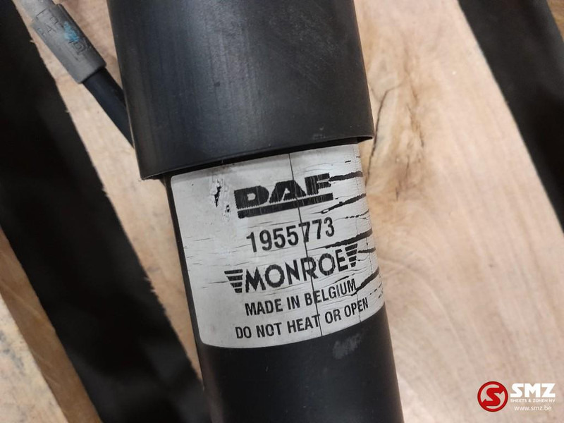 DAF Occ set cabineschokdempers achter DAF - Shock absorber for Truck: picture 3 DAF Occ set cabineschokdempers achter DAF - Shock absorber for Truck: picture 3