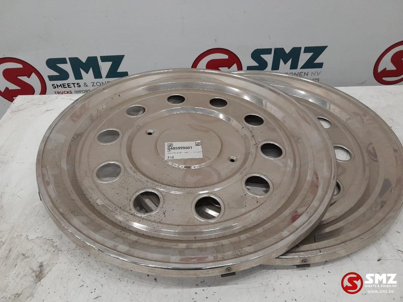 Diversen Occ Wielschalen voor - en achteras set 22.5" - Rim for Truck: picture 1 Diversen Occ Wielschalen voor - en achteras set 22.5" - Rim for Truck: picture 1