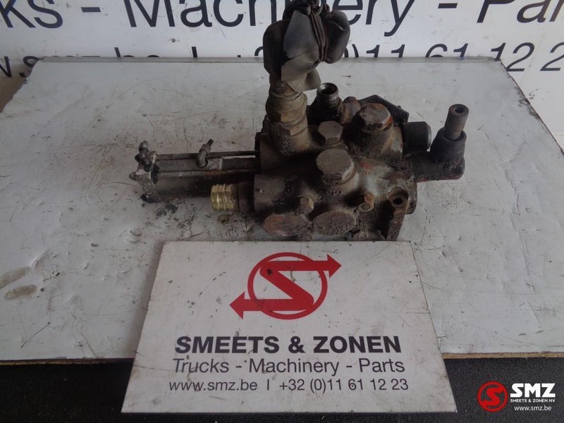 Diversen Occ hydrauliek ventiel - Hydraulic valve for Truck: picture 1 Diversen Occ hydrauliek ventiel - Hydraulic valve for Truck: picture 1