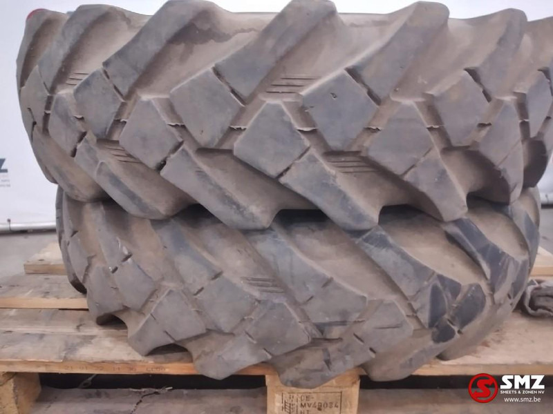 Diversen Occ industrieband Alliance 10.5-20 - Tire for Truck: picture 1 Diversen Occ industrieband Alliance 10.5-20 - Tire for Truck: picture 1