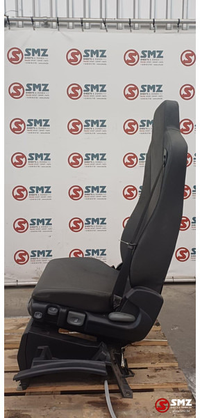 Iveco Occ bestuurdersstoel Iveco - Cab and interior for Truck: picture 4 Iveco Occ bestuurdersstoel Iveco - Cab and interior for Truck: picture 4