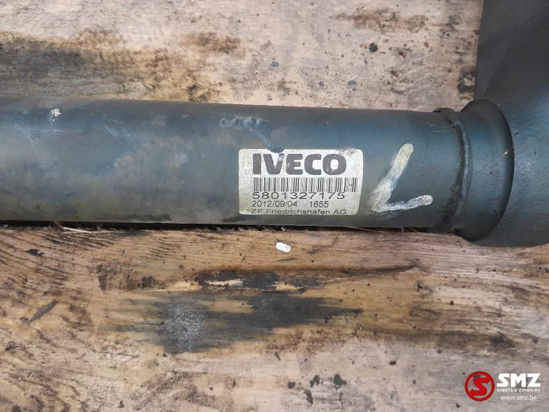 Iveco Occ cabinekantelbeugel Iveco - Cab suspension for Truck: picture 3 Iveco Occ cabinekantelbeugel Iveco - Cab suspension for Truck: picture 3