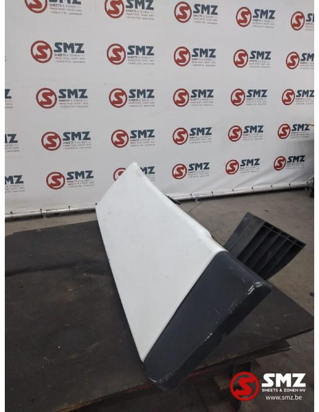 Iveco Occ cabinespoilerset Iveco - Aerodynamics/ Spoiler for Truck: picture 2 Iveco Occ cabinespoilerset Iveco - Aerodynamics/ Spoiler for Truck: picture 2