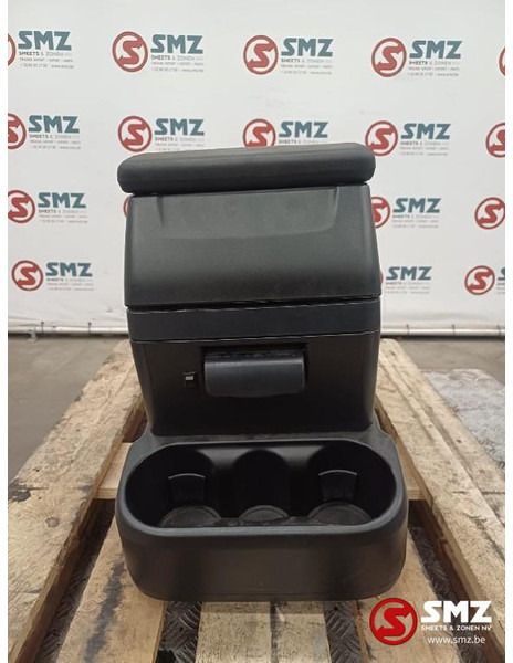 Iveco Occ koelkast 24L Iveco - Cab and interior for Truck: picture 1 Iveco Occ koelkast 24L Iveco - Cab and interior for Truck: picture 1