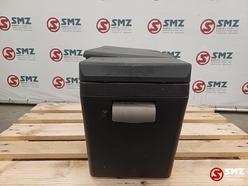 Iveco Occ koelkast Iveco - Cab and interior for Truck: picture 1 Iveco Occ koelkast Iveco - Cab and interior for Truck: picture 1