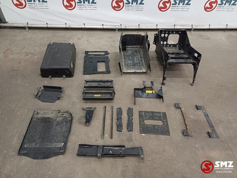 MAN Occ batterijbak MAN - Frame/ Chassis for Truck: picture 1 MAN Occ batterijbak MAN - Frame/ Chassis for Truck: picture 1