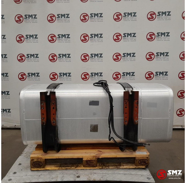 MAN Occ brandstoftank + brandstofniveusensor + steunen - Fuel tank for Truck: picture 2 MAN Occ brandstoftank + brandstofniveusensor + steunen - Fuel tank for Truck: picture 2
